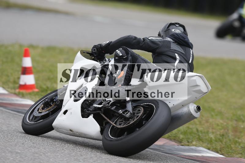 /Archiv-2024/13 22.04.2024 Plüss Moto Sport ADR/Freies Fahren/901